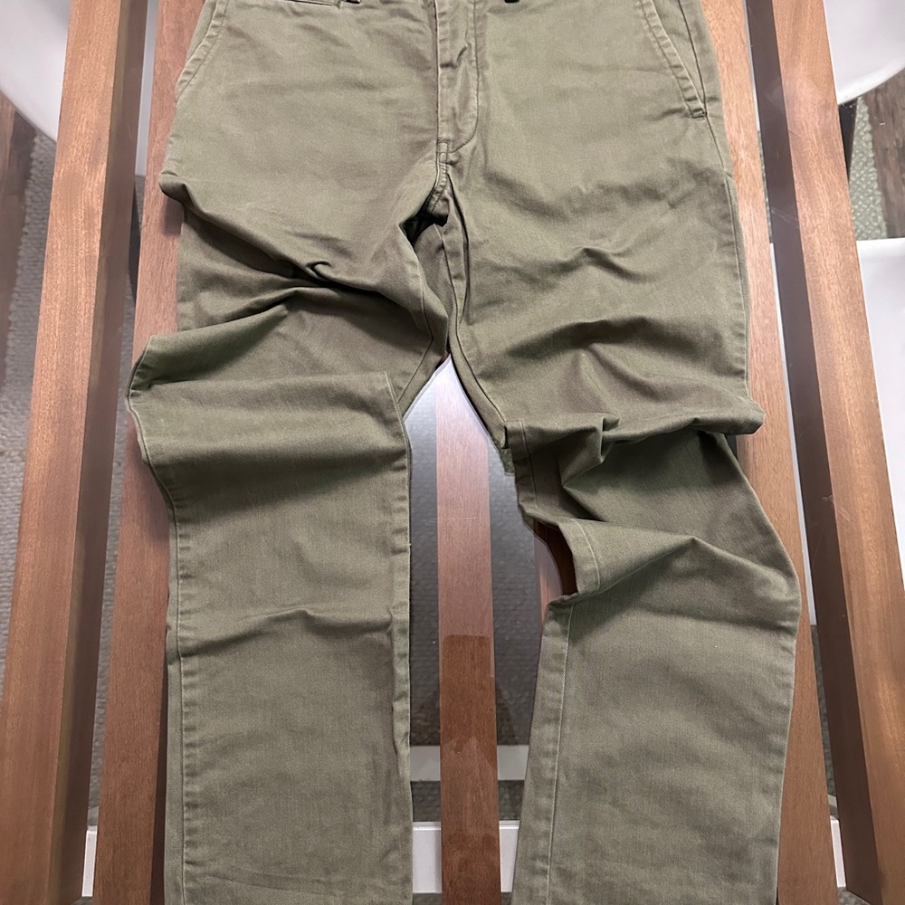 Buck Mason Officer Pant in sage green Slub Twill